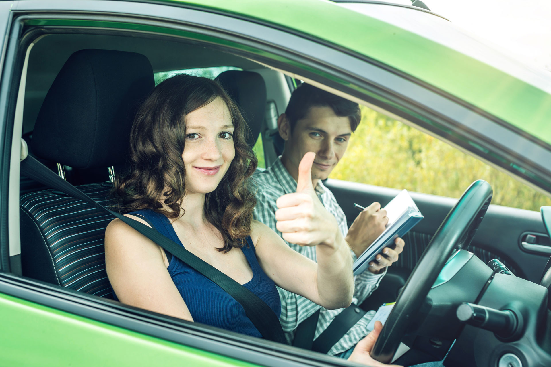 Auto rijlessen in Utrecht met een moderne lesauto