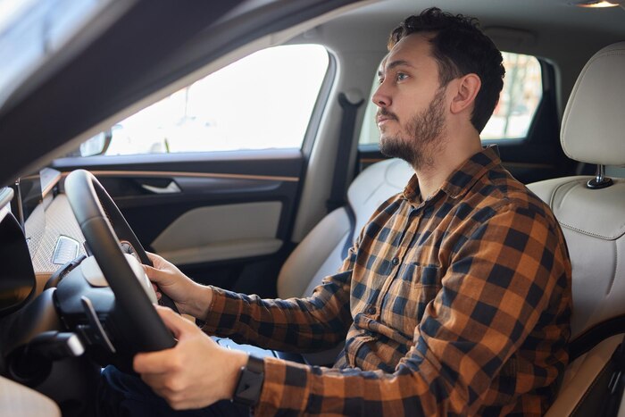 Ventajas de hacer un curso teórico con una autoescuela